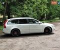 Белый Вольво В50, объемом двигателя 1.6 л и пробегом 225 тыс. км за 7400 $, фото 4 на Automoto.ua