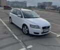 Белый Вольво В50, объемом двигателя 1.6 л и пробегом 243 тыс. км за 7650 $, фото 4 на Automoto.ua