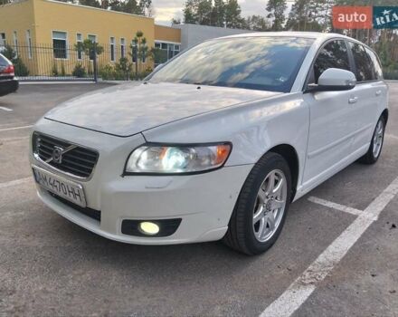 Белый Вольво В50, объемом двигателя 1.56 л и пробегом 230 тыс. км за 7900 $, фото 7 на Automoto.ua