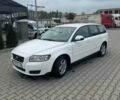 Белый Вольво В50, объемом двигателя 1.6 л и пробегом 170 тыс. км за 6300 $, фото 1 на Automoto.ua
