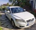 Білий Вольво V50, об'ємом двигуна 2 л та пробігом 267 тис. км за 7500 $, фото 2 на Automoto.ua