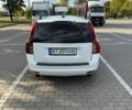 Белый Вольво В50, объемом двигателя 2 л и пробегом 312 тыс. км за 6499 $, фото 5 на Automoto.ua
