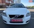Білий Вольво V50, об'ємом двигуна 2 л та пробігом 284 тис. км за 9150 $, фото 2 на Automoto.ua