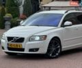 Белый Вольво В50, объемом двигателя 1.6 л и пробегом 219 тыс. км за 7990 $, фото 16 на Automoto.ua
