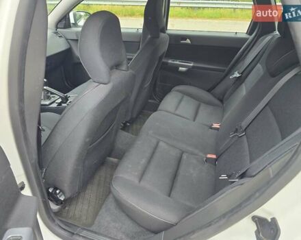 Белый Вольво В50, объемом двигателя 1.6 л и пробегом 224 тыс. км за 7999 $, фото 27 на Automoto.ua