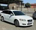 Белый Вольво В50, объемом двигателя 1.6 л и пробегом 256 тыс. км за 8175 $, фото 1 на Automoto.ua