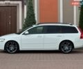 Белый Вольво В50, объемом двигателя 1.6 л и пробегом 219 тыс. км за 7990 $, фото 10 на Automoto.ua