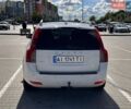 Белый Вольво В50, объемом двигателя 1.56 л и пробегом 252 тыс. км за 7600 $, фото 4 на Automoto.ua