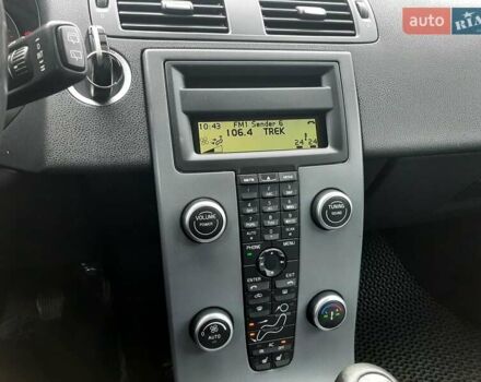 Белый Вольво В50, объемом двигателя 1.56 л и пробегом 178 тыс. км за 7979 $, фото 12 на Automoto.ua