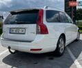 Белый Вольво В50, объемом двигателя 1.6 л и пробегом 240 тыс. км за 7300 $, фото 4 на Automoto.ua