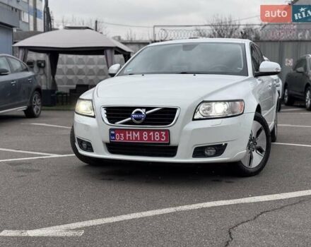 Білий Вольво V50, об'ємом двигуна 1.6 л та пробігом 240 тис. км за 9800 $, фото 11 на Automoto.ua