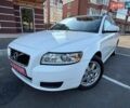 Білий Вольво V50, об'ємом двигуна 2 л та пробігом 284 тис. км за 9150 $, фото 1 на Automoto.ua