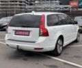 Білий Вольво V50, об'ємом двигуна 1.6 л та пробігом 240 тис. км за 9800 $, фото 6 на Automoto.ua