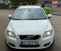 Білий Вольво V50, об'ємом двигуна 1.56 л та пробігом 239 тис. км за 7400 $, фото 3 на Automoto.ua