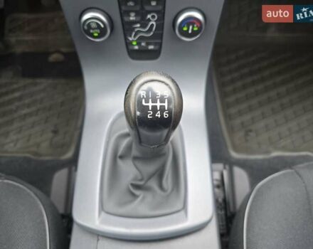 Белый Вольво В50, объемом двигателя 1.6 л и пробегом 224 тыс. км за 7999 $, фото 47 на Automoto.ua