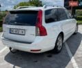 Белый Вольво В50, объемом двигателя 1.6 л и пробегом 240 тыс. км за 7300 $, фото 3 на Automoto.ua