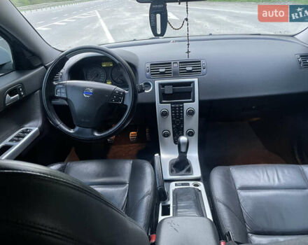 Білий Вольво V50, об'ємом двигуна 1.6 л та пробігом 227 тис. км за 7500 $, фото 34 на Automoto.ua