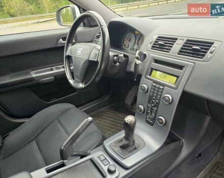 Белый Вольво В50, объемом двигателя 1.6 л и пробегом 224 тыс. км за 7999 $, фото 39 на Automoto.ua