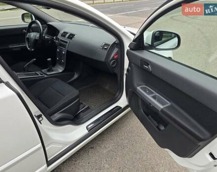 Белый Вольво В50, объемом двигателя 1.6 л и пробегом 224 тыс. км за 7999 $, фото 41 на Automoto.ua