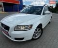 Білий Вольво V50, об'ємом двигуна 2 л та пробігом 285 тис. км за 9150 $, фото 1 на Automoto.ua