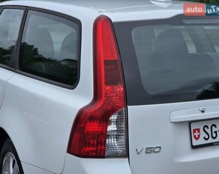 Белый Вольво В50, объемом двигателя 1.6 л и пробегом 224 тыс. км за 7999 $, фото 13 на Automoto.ua