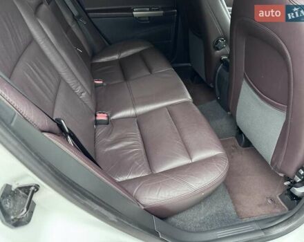 Білий Вольво V50, об'ємом двигуна 1.6 л та пробігом 240 тис. км за 9800 $, фото 22 на Automoto.ua