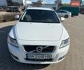 Білий Вольво V50, об'ємом двигуна 1.56 л та пробігом 218 тис. км за 8200 $, фото 1 на Automoto.ua