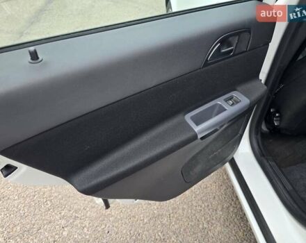 Белый Вольво В50, объемом двигателя 1.6 л и пробегом 224 тыс. км за 7999 $, фото 28 на Automoto.ua