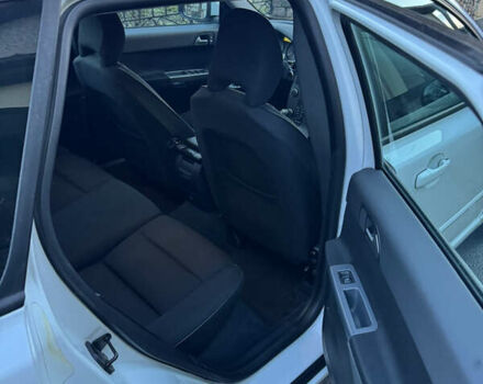 Білий Вольво V50, об'ємом двигуна 1.6 л та пробігом 240 тис. км за 8300 $, фото 11 на Automoto.ua