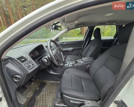 Белый Вольво В50, объемом двигателя 1.6 л и пробегом 224 тыс. км за 7999 $, фото 23 на Automoto.ua