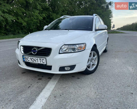 Білий Вольво V50, об'ємом двигуна 1.6 л та пробігом 227 тис. км за 7500 $, фото 20 на Automoto.ua