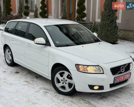 Білий Вольво V50, об'ємом двигуна 1.6 л та пробігом 241 тис. км за 7150 $, фото 11 на Automoto.ua