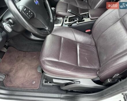 Білий Вольво V50, об'ємом двигуна 1.6 л та пробігом 240 тис. км за 9800 $, фото 15 на Automoto.ua