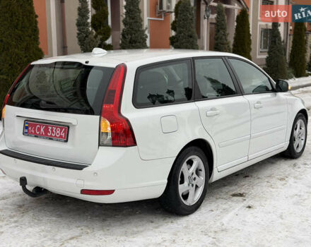 Белый Вольво В50, объемом двигателя 1.6 л и пробегом 241 тыс. км за 7150 $, фото 18 на Automoto.ua