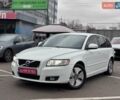 Білий Вольво V50, об'ємом двигуна 1.6 л та пробігом 240 тис. км за 9800 $, фото 10 на Automoto.ua