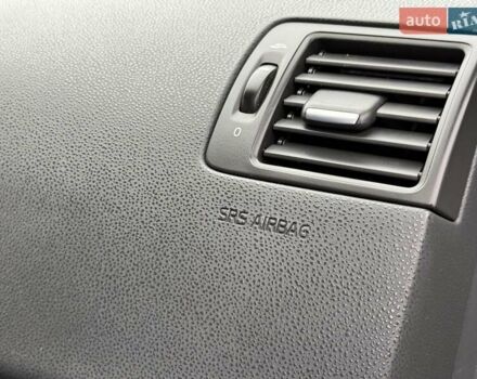 Белый Вольво В50, объемом двигателя 1.6 л и пробегом 209 тыс. км за 8150 $, фото 45 на Automoto.ua