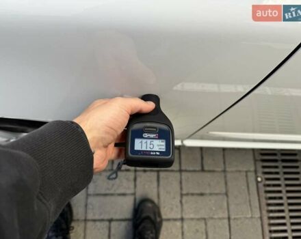 Білий Вольво V50, об'ємом двигуна 1.6 л та пробігом 225 тис. км за 8750 $, фото 37 на Automoto.ua