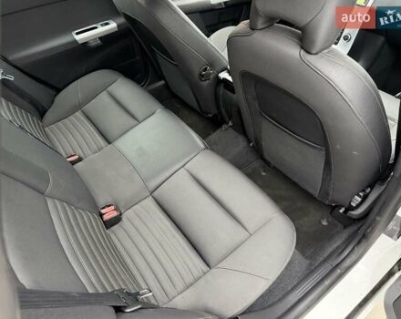 Белый Вольво В50, объемом двигателя 1.6 л и пробегом 209 тыс. км за 8150 $, фото 38 на Automoto.ua