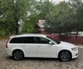 Белый Вольво В50, объемом двигателя 2 л и пробегом 220 тыс. км за 9700 $, фото 14 на Automoto.ua