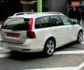 Білий Вольво V50, об'ємом двигуна 1.6 л та пробігом 225 тис. км за 8750 $, фото 5 на Automoto.ua