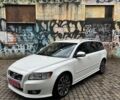 Белый Вольво В50, объемом двигателя 2 л и пробегом 220 тыс. км за 9700 $, фото 2 на Automoto.ua