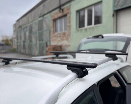Білий Вольво V50, об'ємом двигуна 1.6 л та пробігом 218 тис. км за 8000 $, фото 34 на Automoto.ua