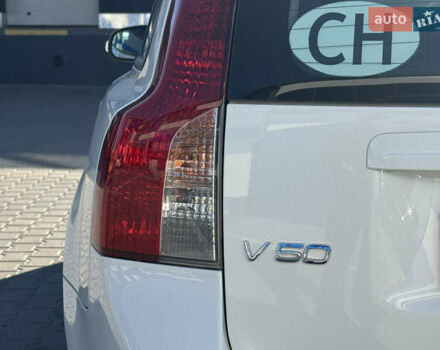 Білий Вольво V50, об'ємом двигуна 1.6 л та пробігом 178 тис. км за 7999 $, фото 18 на Automoto.ua