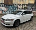 Белый Вольво В50, объемом двигателя 2 л и пробегом 220 тыс. км за 9700 $, фото 1 на Automoto.ua
