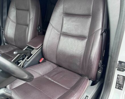 Білий Вольво V50, об'ємом двигуна 1.6 л та пробігом 240 тис. км за 9800 $, фото 16 на Automoto.ua