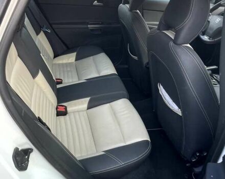 Белый Вольво В50, объемом двигателя 2 л и пробегом 296 тыс. км за 10900 $, фото 18 на Automoto.ua