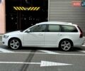 Білий Вольво V50, об'ємом двигуна 1.6 л та пробігом 225 тис. км за 8750 $, фото 2 на Automoto.ua