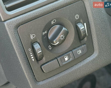 Белый Вольво В50, объемом двигателя 1.6 л и пробегом 178 тыс. км за 7999 $, фото 45 на Automoto.ua