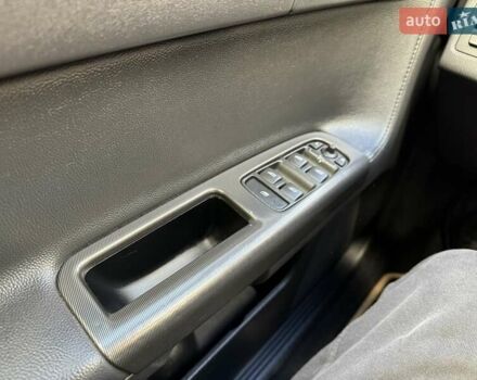 Білий Вольво V50, об'ємом двигуна 1.6 л та пробігом 225 тис. км за 8750 $, фото 26 на Automoto.ua