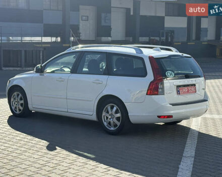 Білий Вольво V50, об'ємом двигуна 1.6 л та пробігом 178 тис. км за 7999 $, фото 12 на Automoto.ua